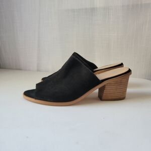 Marc Fisher women's black leather mules size 8.5